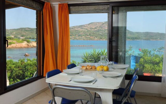 House Tritone Porto Istana