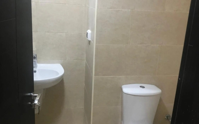 Modern Studio at Dau heights Compauend