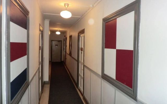 Port Hotel