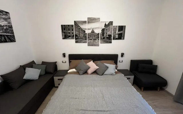 Love4Rome Guest House