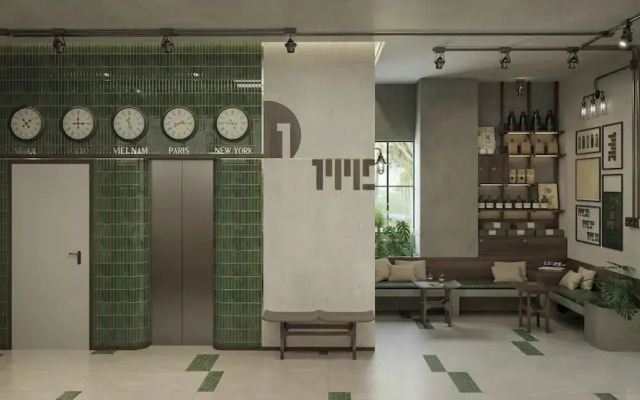 1995S Hostel