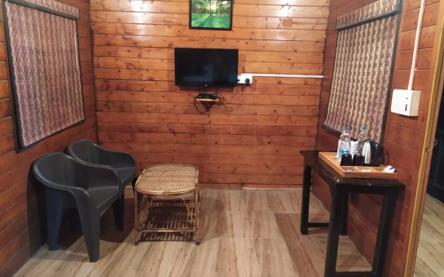 Rhea Safari Lodge