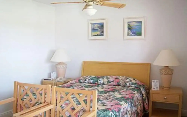 Lake Roy Beach Inn