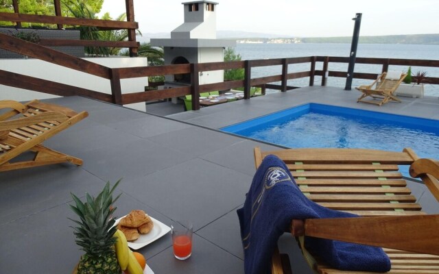 Villa am Meer für 12 Personen mit Pool