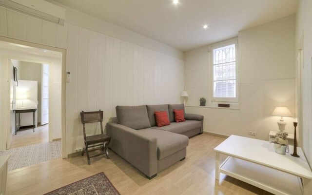 Lovely 2bed W/terrace in Lesseps, Near Park Güell