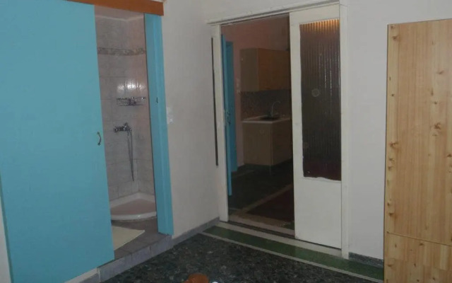 Anna's Apartments