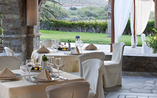 Yria Boutique Hotel & Spa