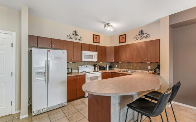 2216 Country Club Drive - 2 Bedroom