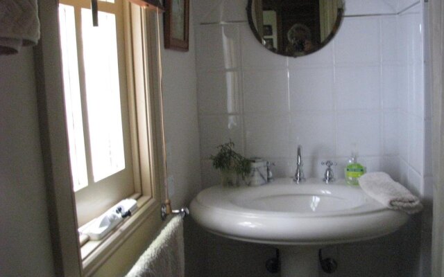 A Winter-Rose Cottage Bed and Breakfast