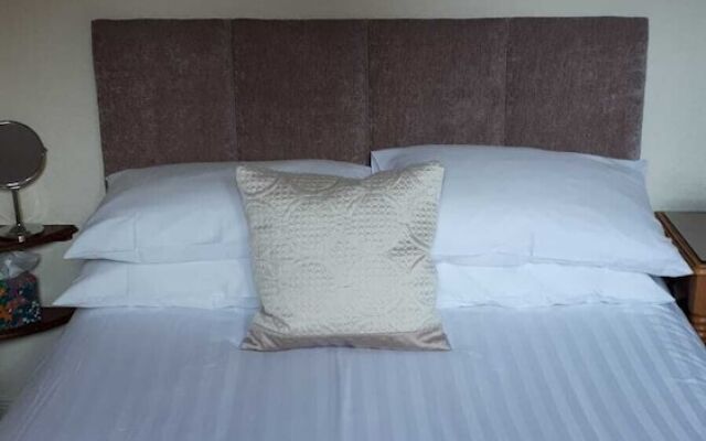 Rowanlea Guest House