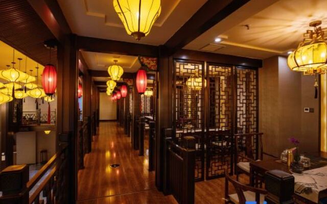 Yuanlong Hotel