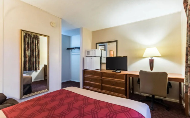 Red Carpet Inn Austin MN