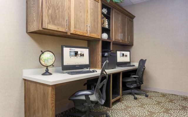 Hilton Garden Inn Bakersfield