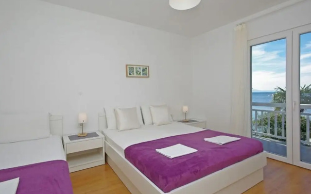 Holiday Apartment Beach House IVA App.1