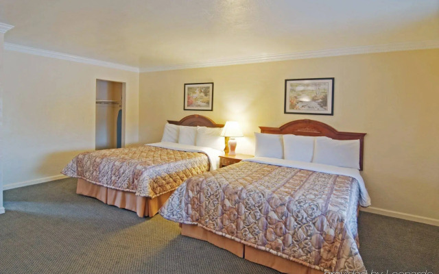 Wine Valley Lodge
