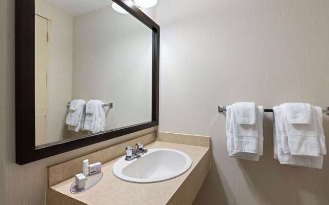 Travelodge by Wyndham Thunder Bay