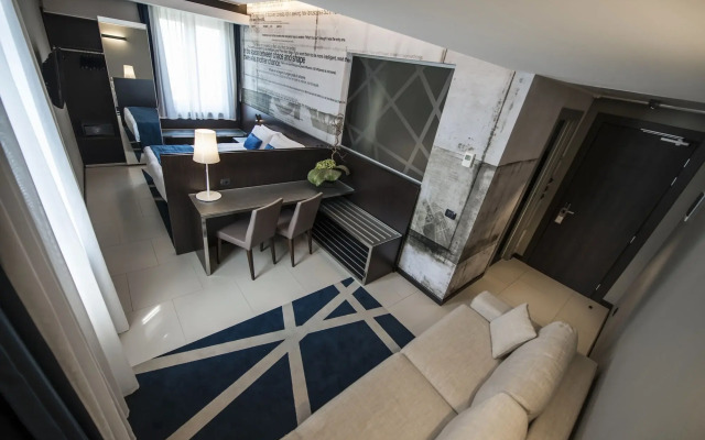 Manin Hotel