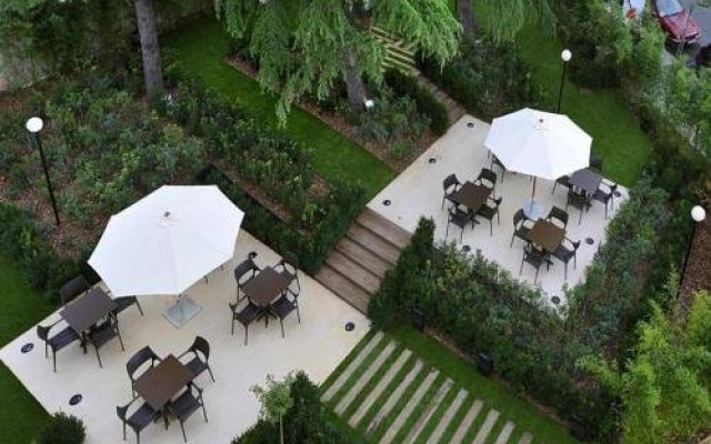 Hotel Jardin Real De Mirasierra