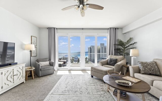 Laketown Wharf by iTrip