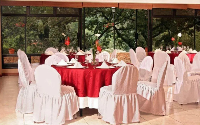 Suites Jardin Imperial