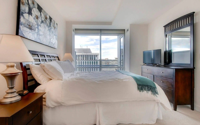 Global Luxury Suites at Crystal City