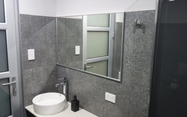 Semaphore Splash Apartments