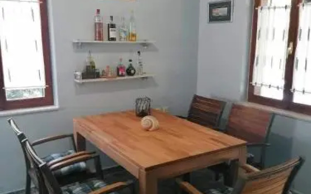 House Rhapsody In Blue