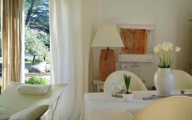Villa with 4 Bedrooms in Lambesc, with Private Pool, Enclosed Garden And Wifi - 30 Km From the Beach