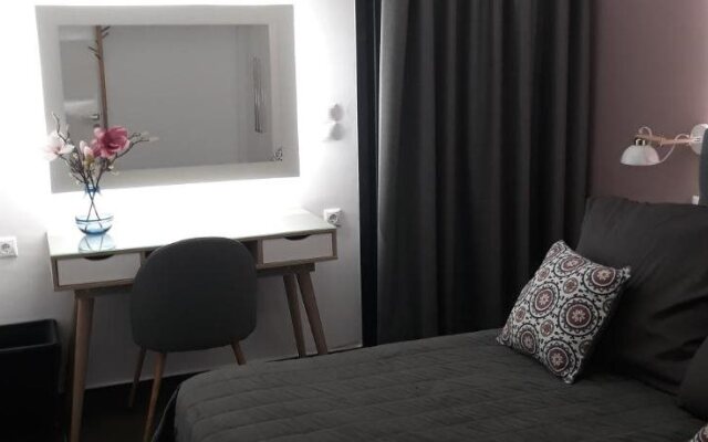 Faliro Hotel