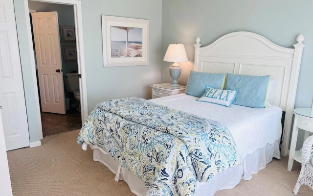 Carpe Diem 4 Bedroom Home by RedAwning