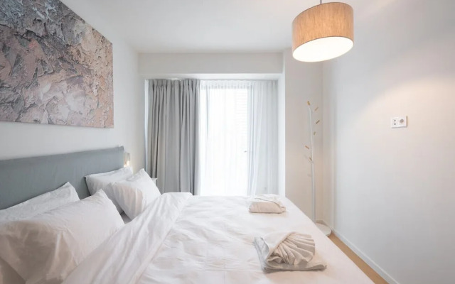 LIV Athinum 1 - Luxury Apartment 3B