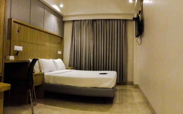 Seasons Hotel