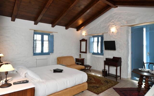 Lithos Stone Suites