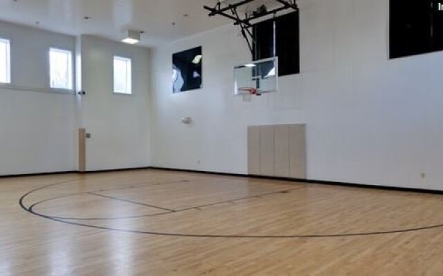 Oakwood at Avalon Crescent