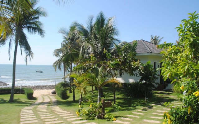 Lotus Muine Resort & Spa