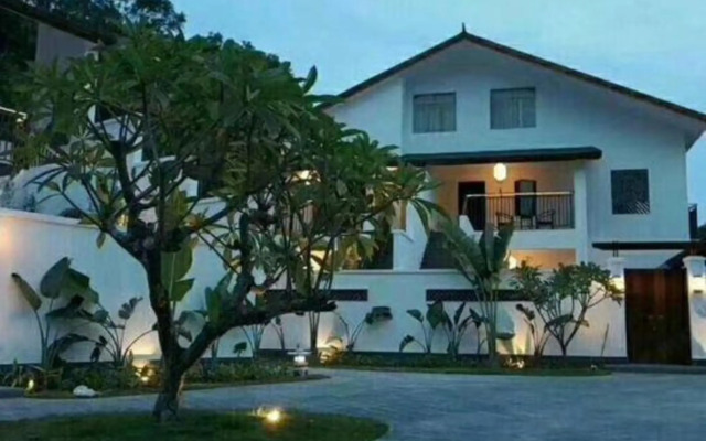 Yushuigu Hot Spring Hotel
