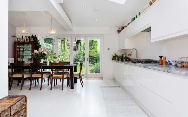 Veeve - Victoria Park Retreat