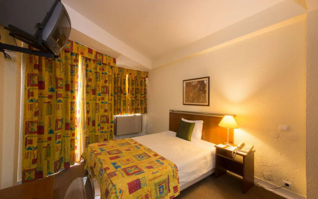 Holiday Inn Express and Suites Lisbon Principe Real by IHG