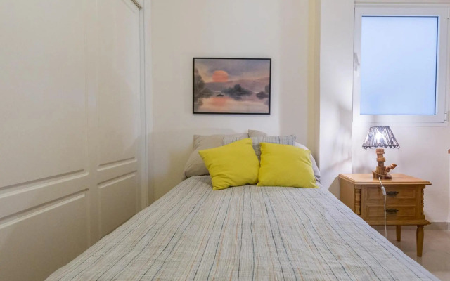 Front line beach with fantastic terrace.