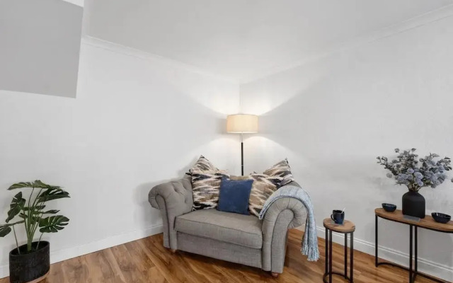 Knights Rest -beautiful Home in Dover With Parking
