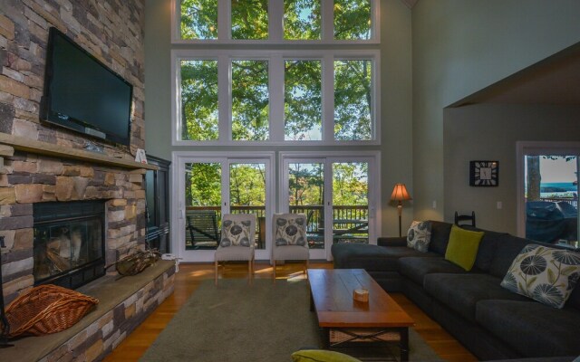 Wynsome Run Lodge 7 Bedroom House