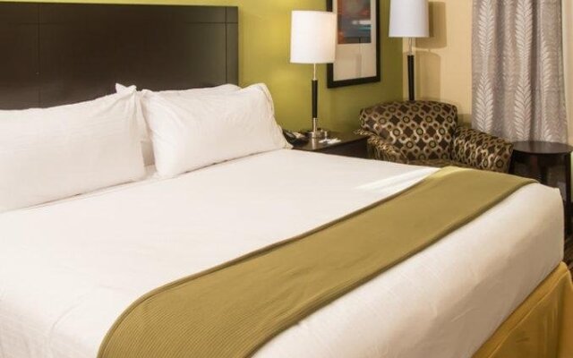 Holiday Inn Exp Suite West-Research Park