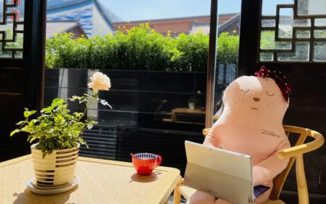 Zeke Mountain Residence Homestay