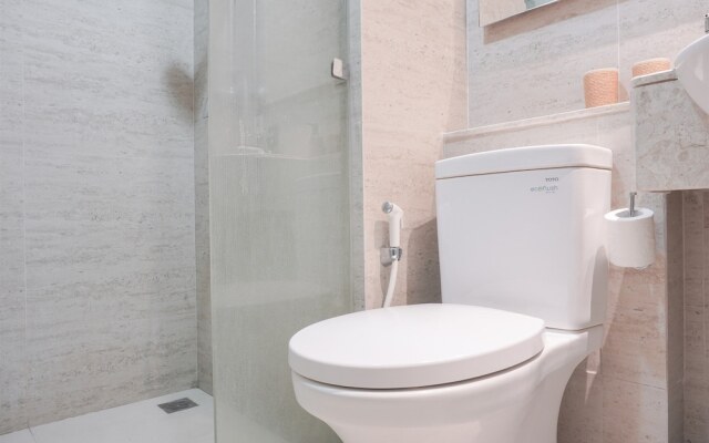 Comfort 2Br At Gold Coast Apartment