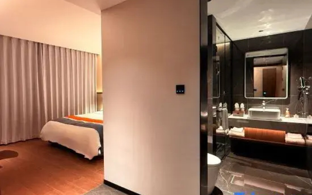 Kelly Hotel