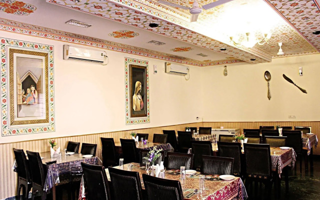 OYO 1995 Hotel Nirwana