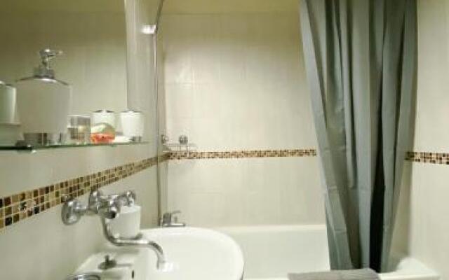 NEW ! Joli F2 - 10min de la mer