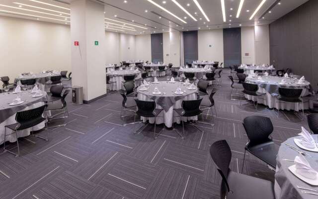 Ramada Encore by Wyndham Guadalajara Aeropuerto