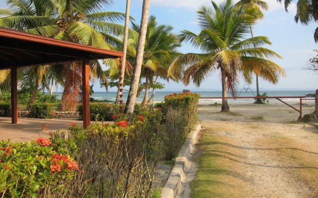 Suites & Rooms A&T Samana