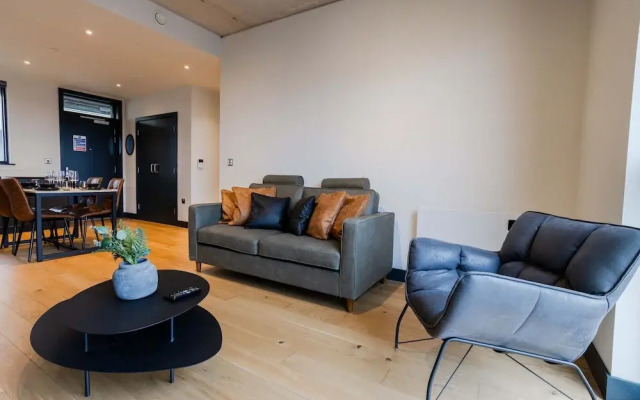 Marron Suite 2BR City Walks